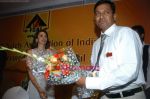 Karisma Kapoor at the Best Secured Ganesh Mandal 2008 in Mayfair Room on 19th September 2008 (44).jpg