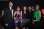 Shilpa Shetty, Manish Malhotra, Shamita Shetty at  Manish Malhotra Show at HDIL Couture Week on 21st September 2008 (32).JPG