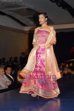 at the unveiling of Maheka Mirpuris collection Passione in Hotel Taj President on 3rd october 2008 (1).JPG