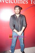 Mika Singh at the launch of new energy drink Cloud 9 in JW Marriott on 8th October 2008 (2).JPG