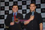 Aamir Khan launches new recordbale set tob box for Tata Sky in Grand Hyatt on 14th October 2008 (32).JPG