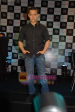 Aamir Khan launches new recordbale set tob box for Tata Sky in Grand Hyatt on 14th October 2008 (36).JPG