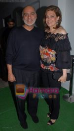 moahn and guni murjani at the poison Relaunch Bash on 16th October 2008 .JPG