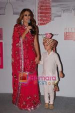 Elizabeth Hurley at an event to create Breast Cancer awareness in Taj Hotel on 23rd October 2008 (20).JPG