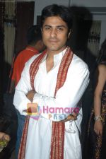 at Harry Anand_s Diwali bash in Lokhandwala on 27th October 2008 (13).JPG