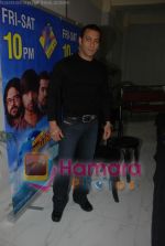 Salman Khan on the sets of Sa Re Ga Ma in Famous on 3rd November 2008 (14).JPG