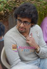 Sonu Nigam at the Mahurat of Film Tomorrow in Sound City, Empire House, Andheri W on 12th November 2008 (4).JPG