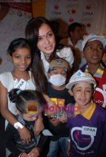 Dia Mirza celebrate Children_s Day with cancer affected kids in Phoenix Mills on 13th November 2008 (41).JPG