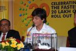 Shahrukh Khan at Hyundai Car event to celebrate sale of 20 lakh cars in Taj Land_s End on 13th November 2008 (28).JPG