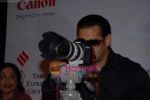 Salman Khan at Ramnath Goenka Indian Express photo award in Express Towers on 14th November 2008 (8).JPG