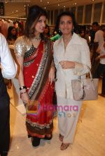 at fashion store Re launch in Bhulabhai Desai Road on 25th November 2008(38).JPG