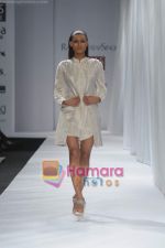 Model walk the ramp for Rajesh Pratap Singh at Wills Fashion Week (3).JPG