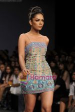 Model walk the ramp for Ranna Gill at Wills Fashion Week (3).JPG