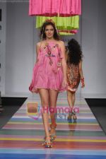 Model walk the ramp for Rina Dhaka at Wills Fashion Week (7).JPG