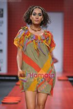 Model walk the ramp for Ritu Kumar at Wills Fashion Week (13).JPG