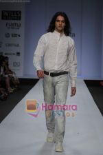 Model walk the ramp for Sanchita at Wills Fashion Week (2).JPG