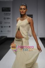 Model walk the ramp for Urvashi Kaur at Wills Fashion Week (18).JPG