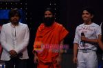 Himesh Reshammiya, Baba  Ramdev, Aditya Narayanon the sets of Sa Re Ga Ma Pa in Famous Studios on 8th December 2008(3).JPG