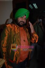 Daler Mehndi at the song recording of _Jaago India_ as part of Mission Shanti in Sound City on 17th December 2008 (22).JPG