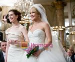 Anne Hathaway, Kate Hudson (7) in still from the movie Bride Wars.jpg