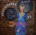 Yana Gupta performs at Bootleggers in Bootleggers, Colaba, Mumbai on 19th December 2008.jpg