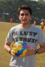 Mohit Suri at the event to promote football training at Jamnabhai  grounds in juhu on 29th December 2008 (7).JPG