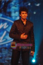 Sonu Nigam on the sets of Indian Idol 4 in R K Studios on 10th Jan 2009 (20).JPG
