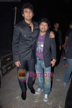 Sonu Nigam, Kailash Kher on the sets of Indian Idol 4 in R K Studios on 10th Jan 2009 (2).JPG