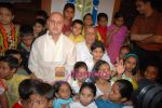 Anupam Kher at School of Life for educating the street children in Mumbai on 11th January 2009 (3).JPG