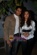 Manoj Bidvai with wife Ravee at Mohit Mallik bday bash on 12th Jan 2009.jpg