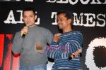 Aamir Khan, A.R. Murugadoss at Ghajini success bash in J W Marriott on 12th Jan 2009 (4).JPG