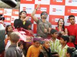 Celebrities Emraan Hashmi and Mohit Suri with RJ Archana Jani celebrating Makar Sankranti in Big 92.7 FM on 14th Jan 2009.JPG