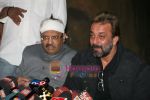 Sanjay Dutt speaks about his political plans in Imperial heights, Bandra, Mumbai on 16th Jan 2009 (7).JPG