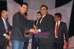 Aamir Khan, Mukesh Ambani at CNBC Business Awards in Taj Land_s End on 23rd Jan 2009 (12).JPG