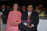 Mukesh Ambani, Nita Ambani at CNBC Business Awards in Taj Land_s End on 23rd Jan 2009 (4).JPG