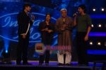 Javed Akhtar, Farhan Akhtar with Sister Zoya Akhtar, Hussain on the sets of Indian Idol in R K Studios on 24th Jan 2009 (23).JPG