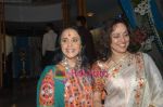 Ila Arun, Hema Malini at Pandit Jasraj_s 80th bday in The Club on 28th Jan 2009 (3).JPG