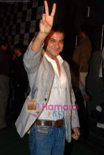 Sanjay Kapoor at Victory premiere on 29th Jan 2009 (4).JPG