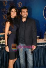 Shilpa Shetty and her business partner Raj Kundra at a meet with the champions of IPL team the Rajasthan Royals in Mumbai on 3rd Feb 2009 (45).JPG