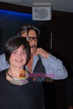 Pooja Bhatt, Jackie Shroff at the Success party of Raaz - The Mystery Continues on 6th Feb 2009 (2).JPG