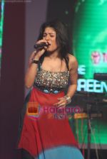 Sunidhi Chauhan perform for NDTV and Toyota�s Greenathon in Yashraj Studio, Mumbai on 8th Feb 2009 (39).jpg