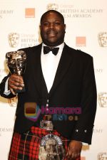 at BAFTA red carpet on 9th Feb 2009 (4)~0.jpg