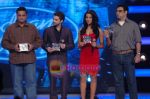 Neil Mukesh, Bipasha Basu at Aa Dekhen Zara Music Launch on Indian Idol sets in RK Studios on 14th Feb 2009 (46).JPG