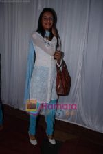 Sana Wadiwalla at Sanjay Nirupam_s Arogyamm_s exhibition in Lokhandwala on 18th Feb 2009 (3).JPG