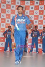 Zaheer Khan at the unveiling of Team India_s new jersey by Nike in Taj Lands End, Bandra on 18th Feb 2009 (2).JPG