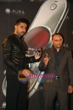 Abhishek Bachchan unveils Motorola Aura range in Vie Lounge, Juhu, Mumbai on 26th Feb 2009 (25).JPG