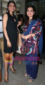 Madhoo, Shaina NC at Nisha jamwal brunch in four seasons hotel on 28th Fen 2009 (2).jpg