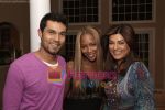 Randeep, Naomi, Sushmita on the sets of karma Aur Holi.jpg