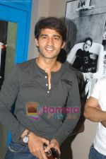 Hiten Tejwani at the launch of Cactus Cafe in Lokhandwala on 4th March 2009 (8).JPG