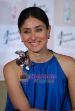 Kareena Kapoor unveils Anne French roll on in Taj Lands End, Bandra, Mumbai on 7th March 2009 (24).JPG